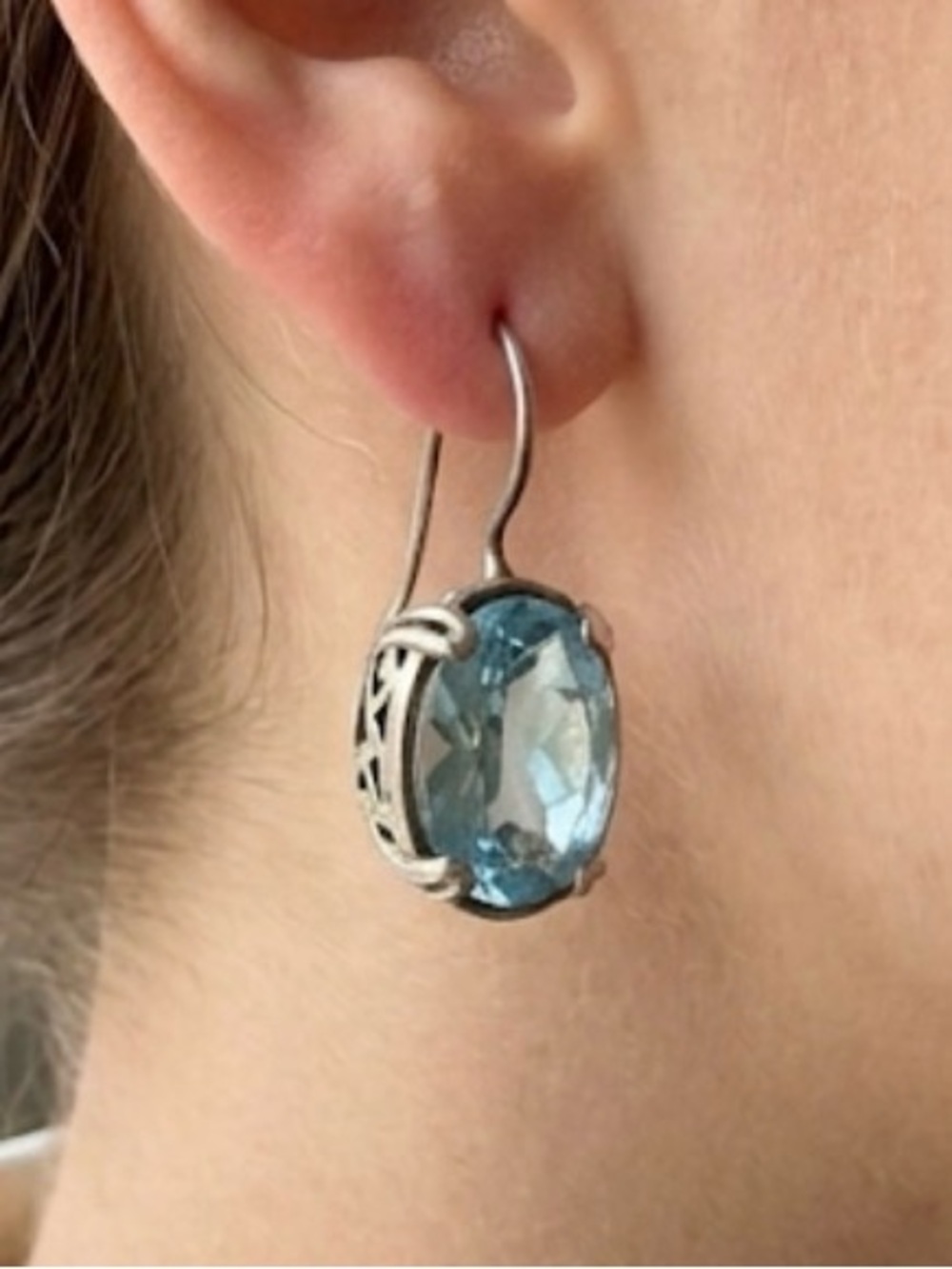 Silpada Retired W2177 Sterling Silver Aqua Blue Glass Filigree Earrings